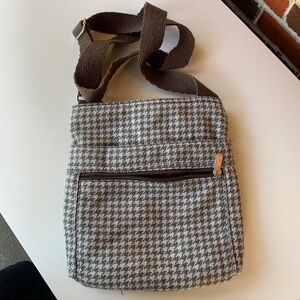 Thirty one cross body purse